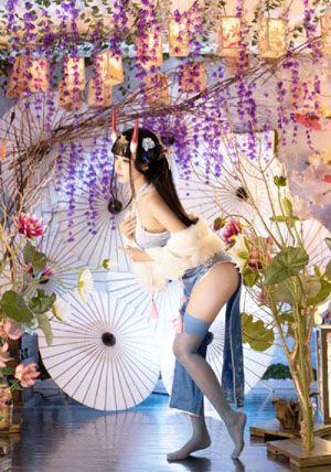 亚洲日日摸夜夜夜夜夜爽小说_BD免费观看
