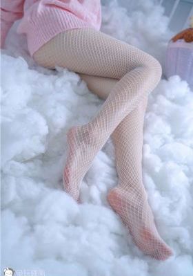 欧美女模特街拍小清新_4K全集免费播放